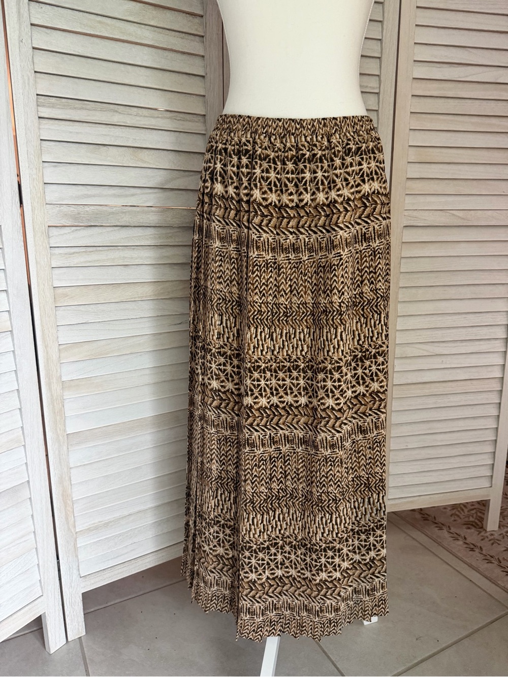 Retro Leslie Fay Geometric Boho Pleated Maxi Skirt